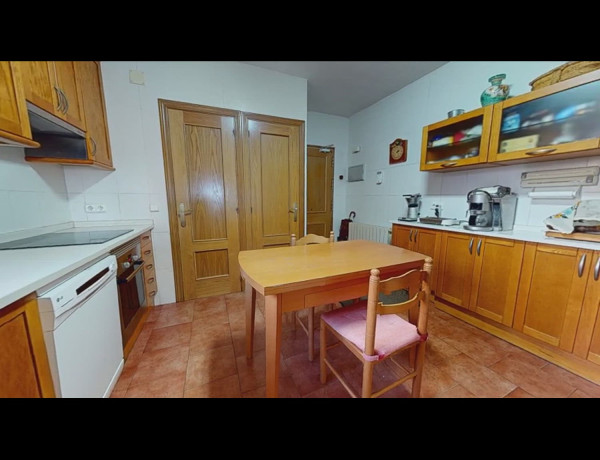 Chalet independiente en venta en , El Casar photo 2
