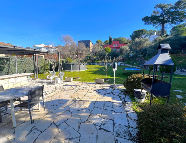 Chalet independiente en venta en , El Casar photo 4