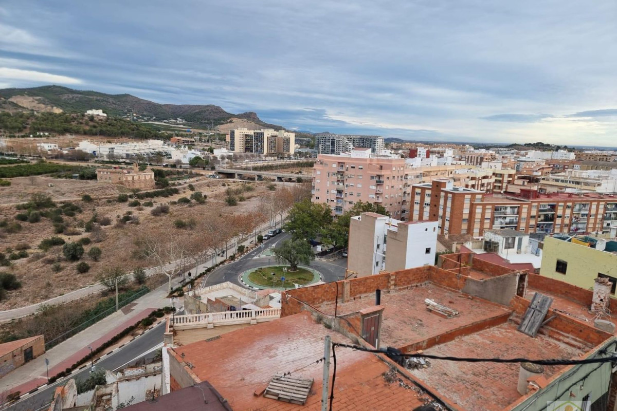 Sale of townhouse in Calle de Crist Rei, 49 , Sagunto photo 5