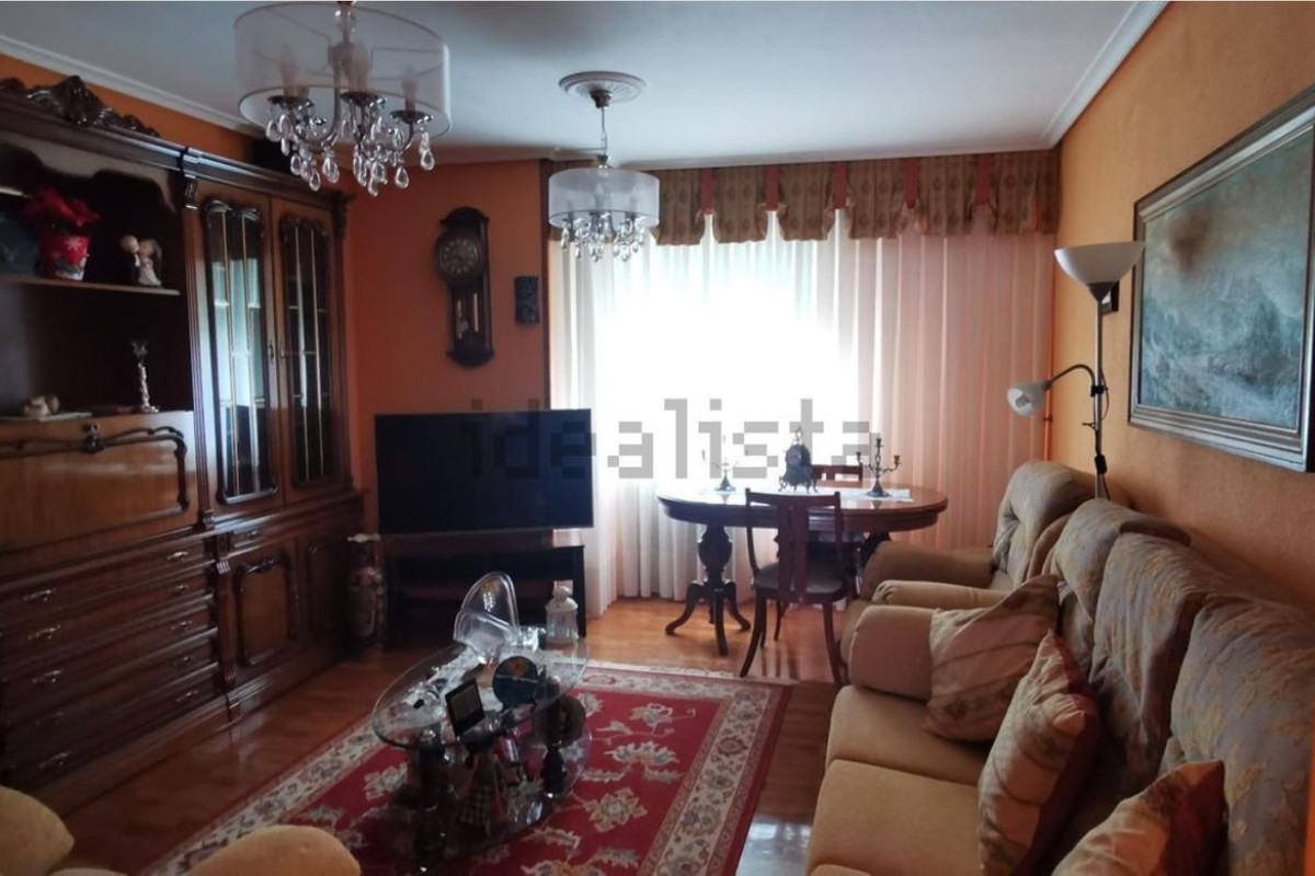 Продажа квартиры на Calle Banasteros, Логроньо
photo 4