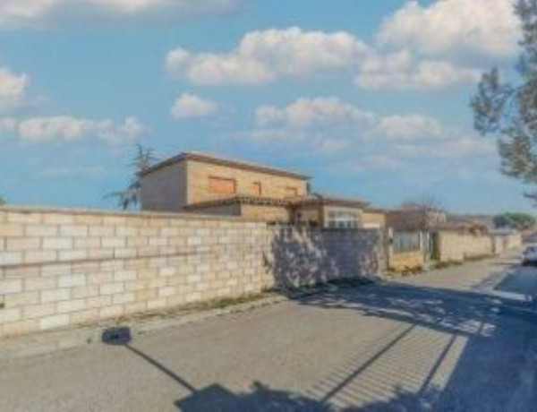 Detached villa for sale in , El Viso de San Juan thumbnail 2