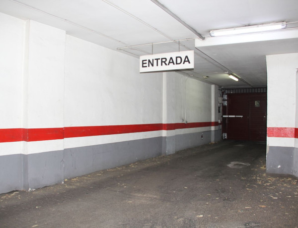 Продается гараж по адресу  Calle de València, 500 , Barcelona photo 2