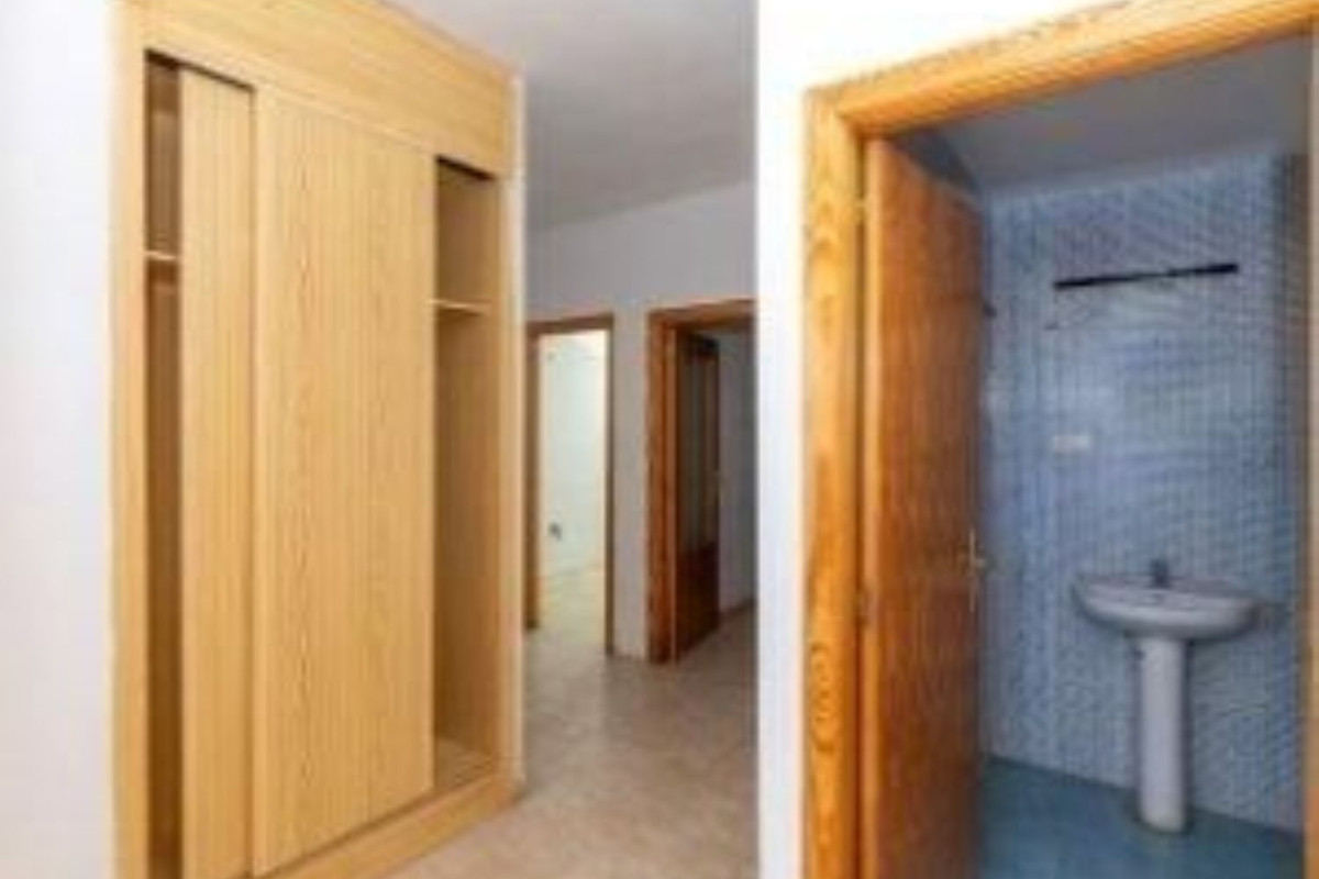 Piso en venta en calle Esquivias, Yeles
photo 3