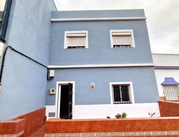 Коттедж на продажу в , Los Barrios photo 2