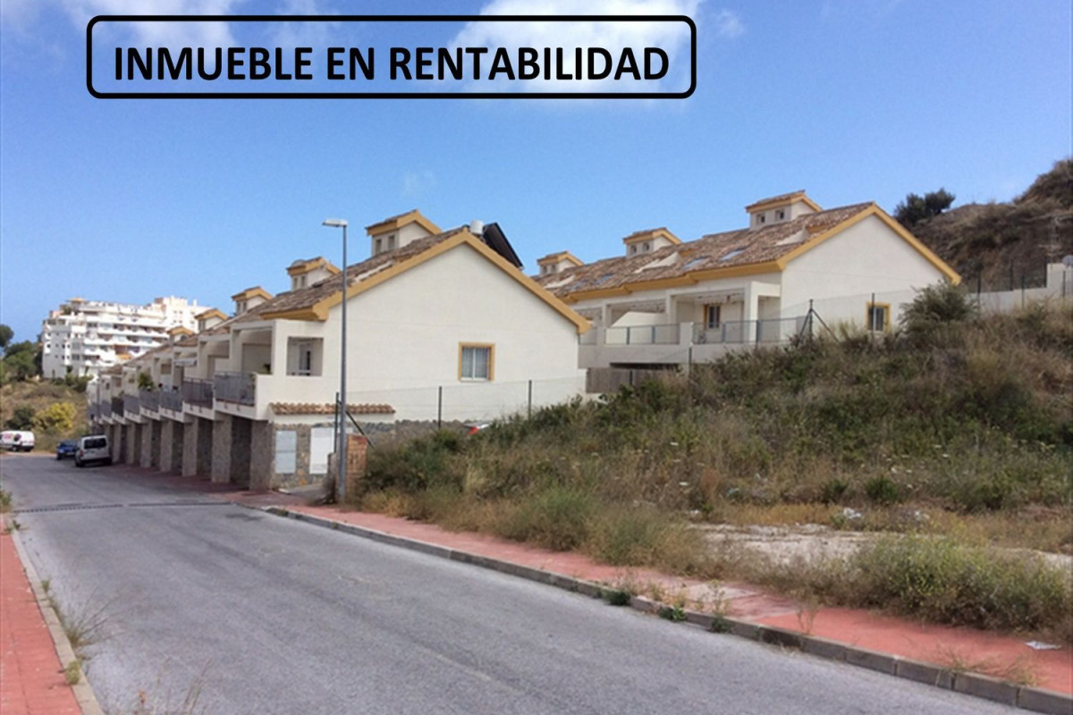 Venta de chalet adosado en Camino de la Viñuela s/n , Benalmádena photo 2