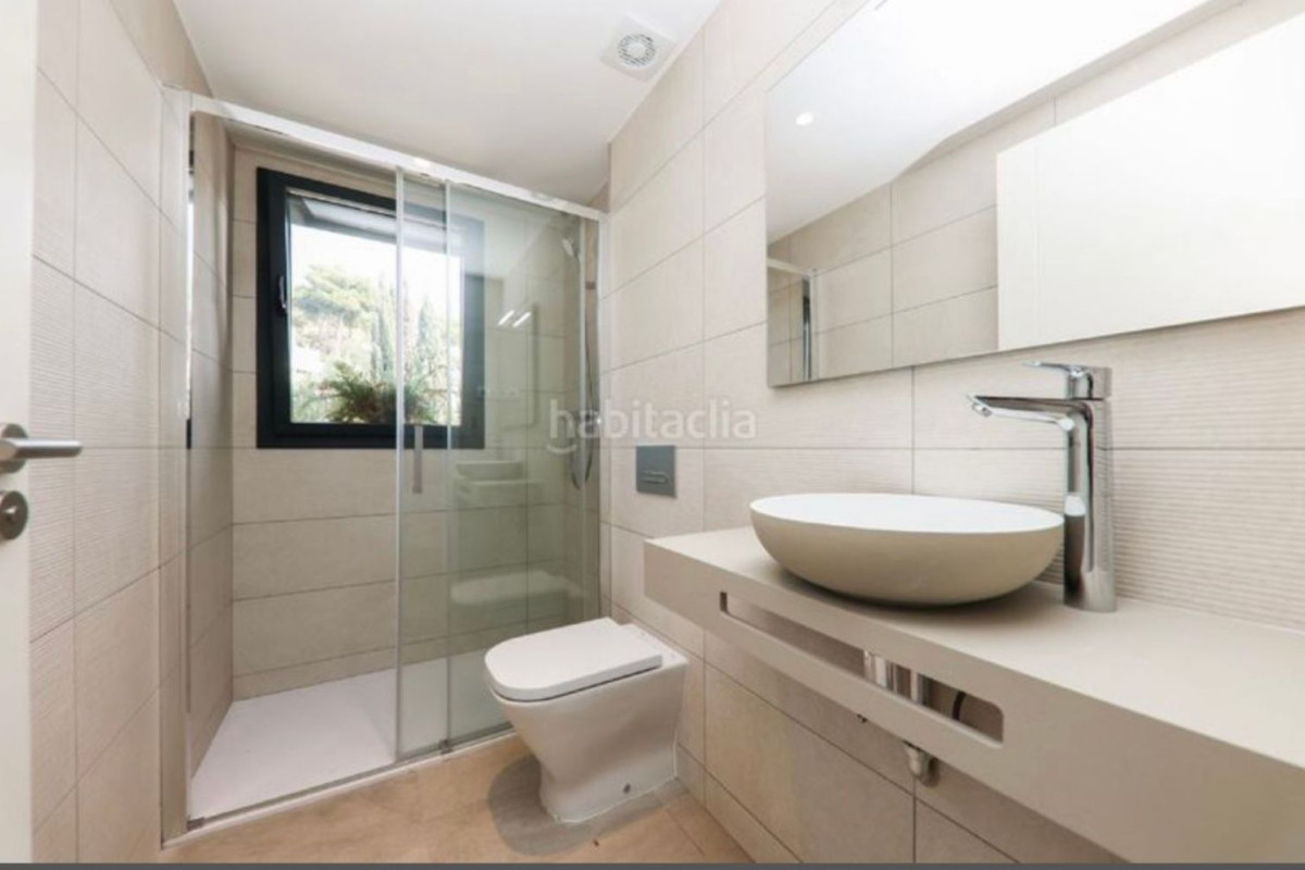 Sprzedaż poddasza w Avenida 303, Castelldefels photo 3