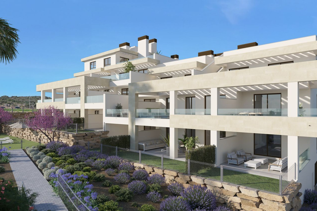 Sale of ground in Urbanización el Rodeo, Estepona
photo 1