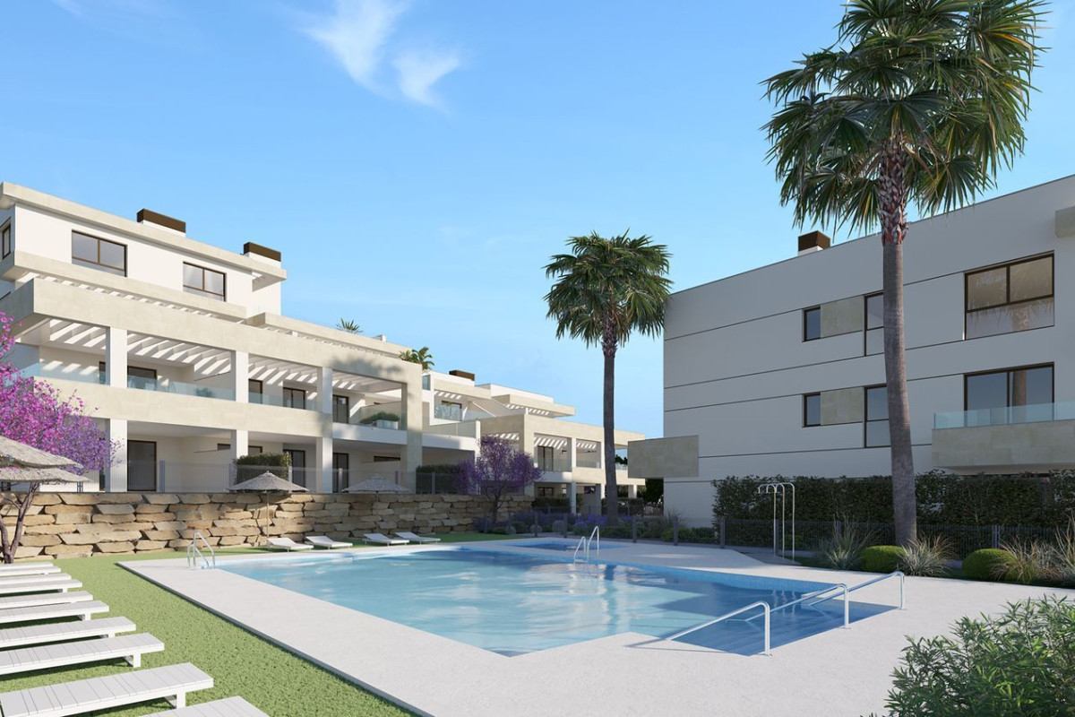 Sale of ground in Urbanización el Rodeo, Estepona
photo 2