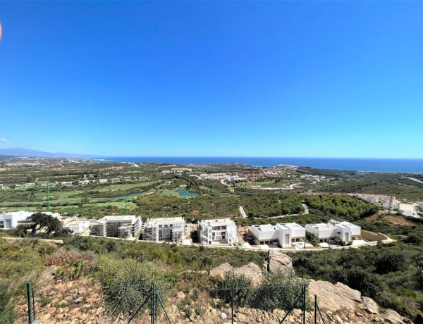 Penthouse for sale in Calle Doña Julia, Casares thumbnail 1
