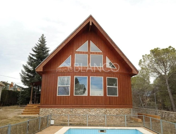 Chalet independiente en venta en , La Torre de Claramunt photo 1