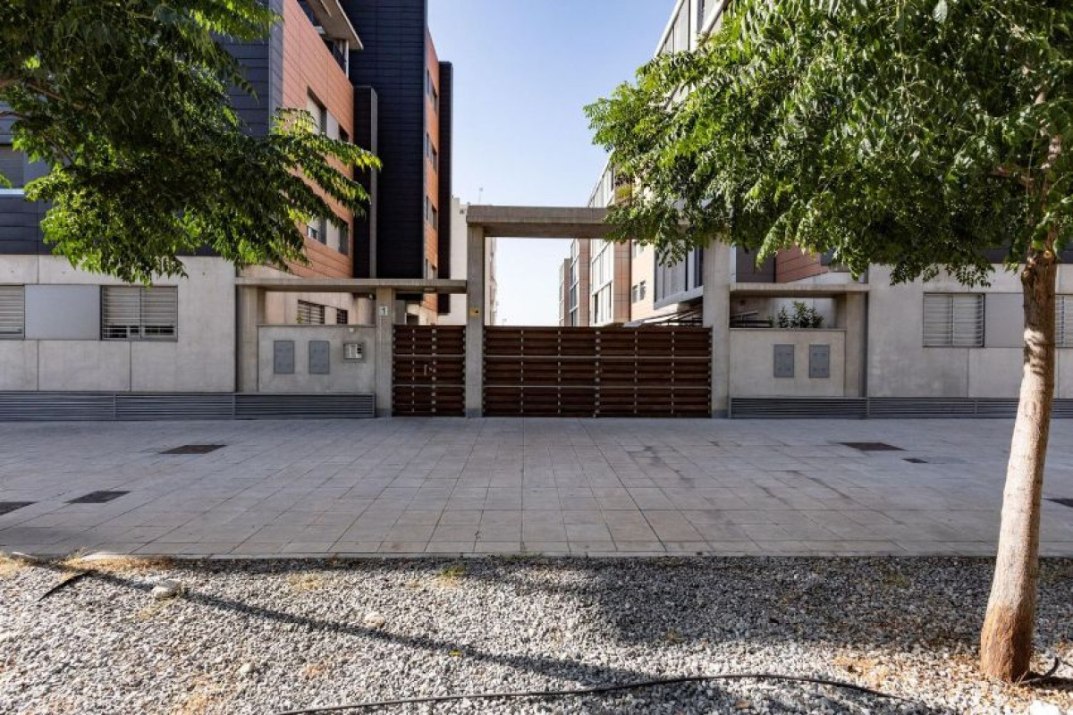 Продажа квартиры на Pasaje de la Ciencia, Армилья
photo 1