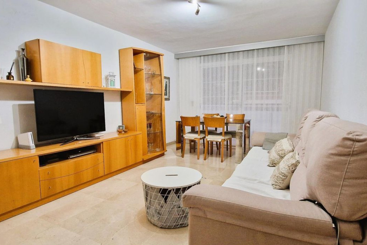 Продажа квартиры на Calle ANTONI GAUDÍ, Эсплюгес-де-Льобрегат
photo 1