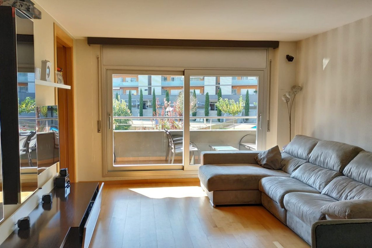 Venta de piso en Poblenou - L'Oliva Gran, Figueres
photo 2
