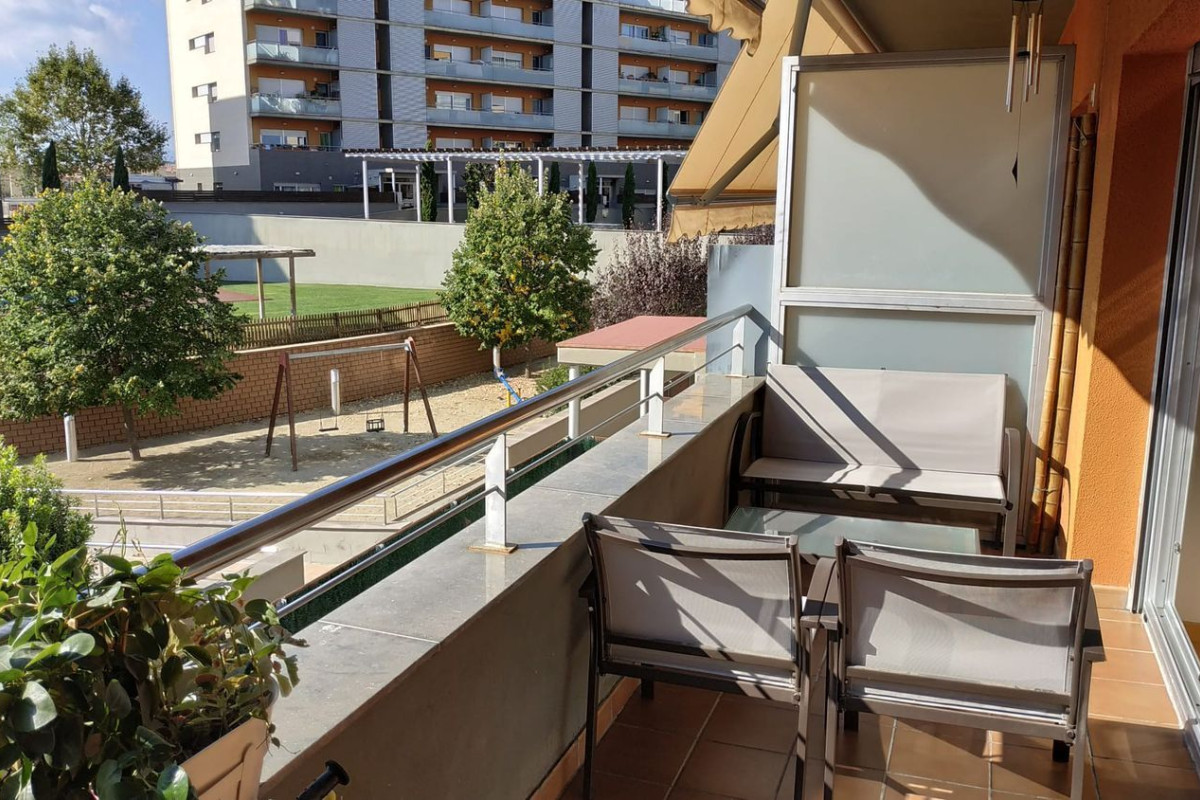 Venta de piso en Poblenou - L'Oliva Gran, Figueres
photo 3