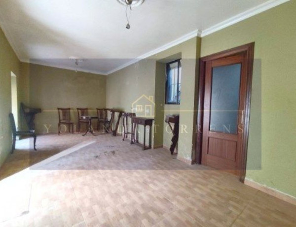 Таунхаус на продажу в  Centro , Alcalá de Guadaira photo 1