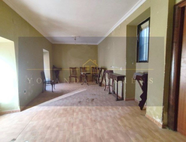 Таунхаус на продажу в  Centro , Alcalá de Guadaira photo 4