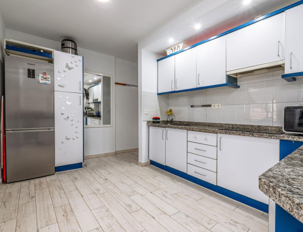 Продажа квартиры в Calle Santa Cándida, Granada thumbnail 2