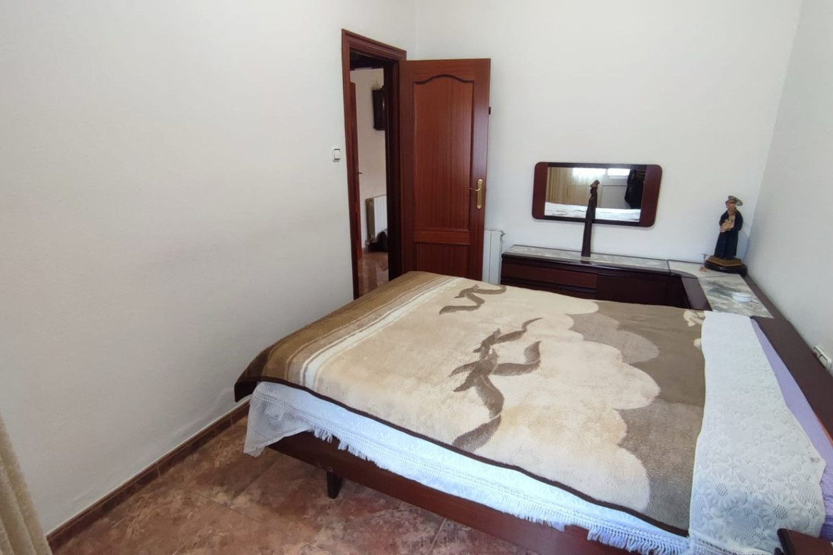 Sale of ground in Montigalà - Sant Crist, Badalona
 photo 4