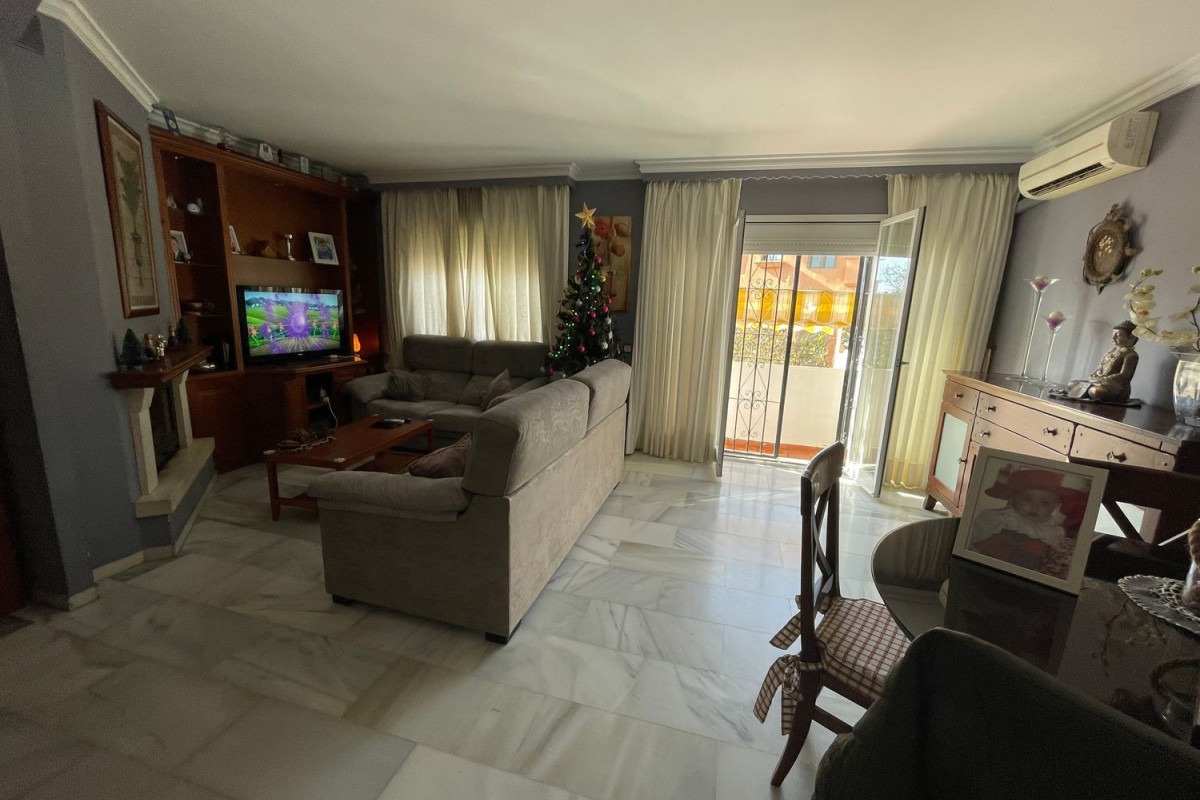 Sale of townhouse in Urb. Torrecillas , Marbella photo 3