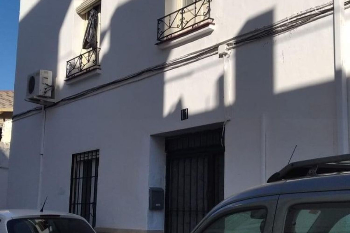 Properties for sale and rent in Spain photo 1