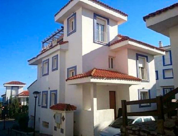 Chalet adosado en venta en Calle Almendro el , Manilva photo 1
