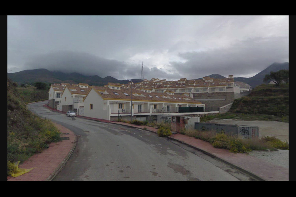 Venta de chalet adosado en Calle Rambla s/n , Benalmádena photo 1