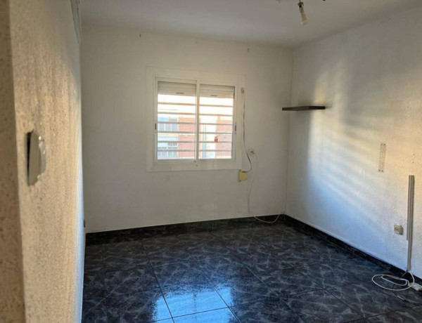 Piso en venta en , La Llagosta photo 4