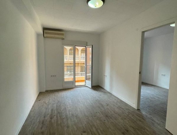 Piso en venta en Calle de la Mare de Déu de Montiel, 34, Paterna photo 1
