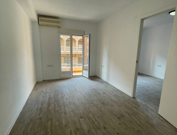 Piso en venta en Calle de la Mare de Déu de Montiel, 34, Paterna thumbnail 1