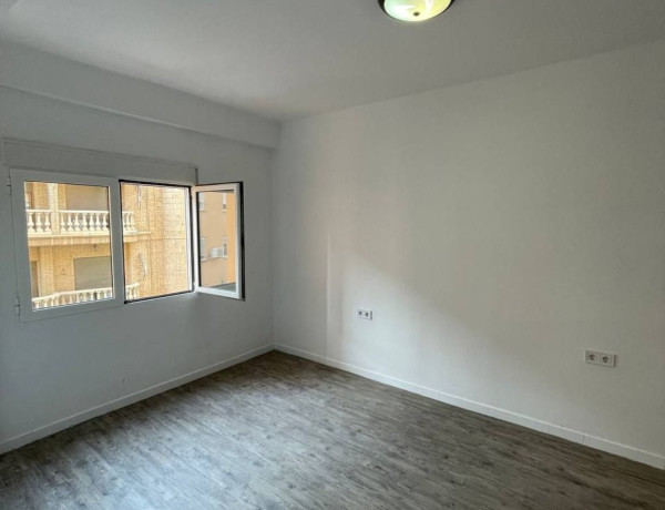 Piso en venta en  Calle de la Mare de Déu de Montiel, 34, Paterna photo 4