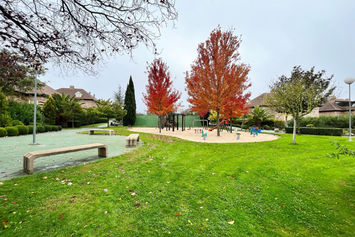 Sprzedaż szeregowego domku w  Golf - El Carralero , Majadahonda photo 4