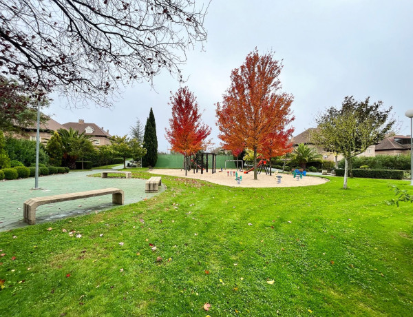 Chalet adosado en venta en  Golf - El Carralero , Majadahonda photo 4