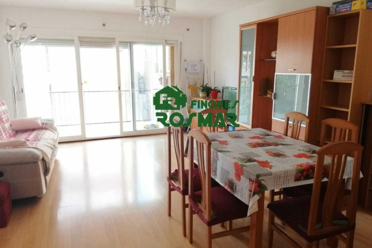 Sale of apartment in Old Town, Lloret de Mar
photo 3