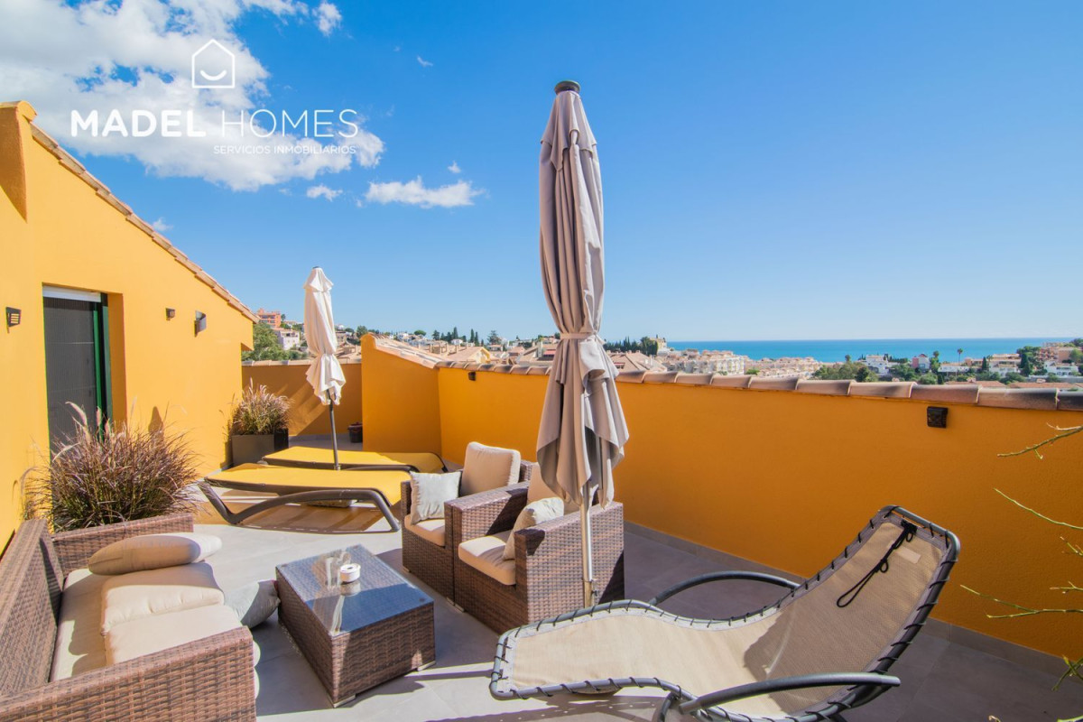 Penthouse sale in  Maria de las mercedes, 1, Fuengirola photo 2