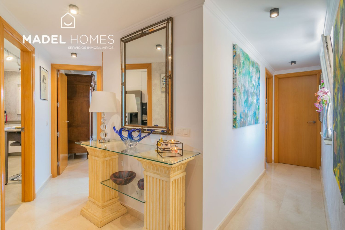 Penthouse sale in  Maria de las mercedes, 1, Fuengirola photo 3