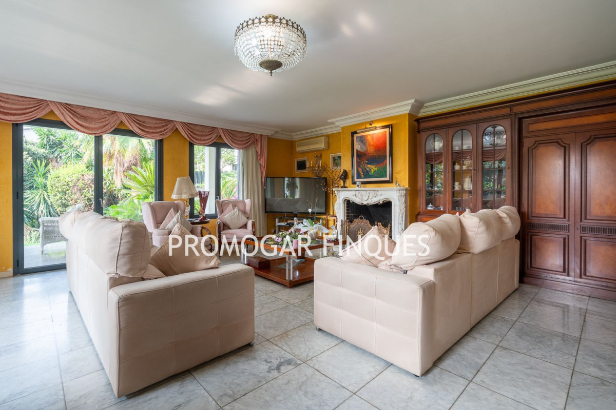 Sale of independent chalet in Calle de l'Olm, Badalona
 photo 5