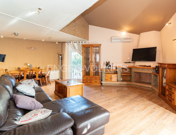 Chalet independiente en venta en  Terra Nostra - Font Pudenta , Montcada i Reixac photo 3