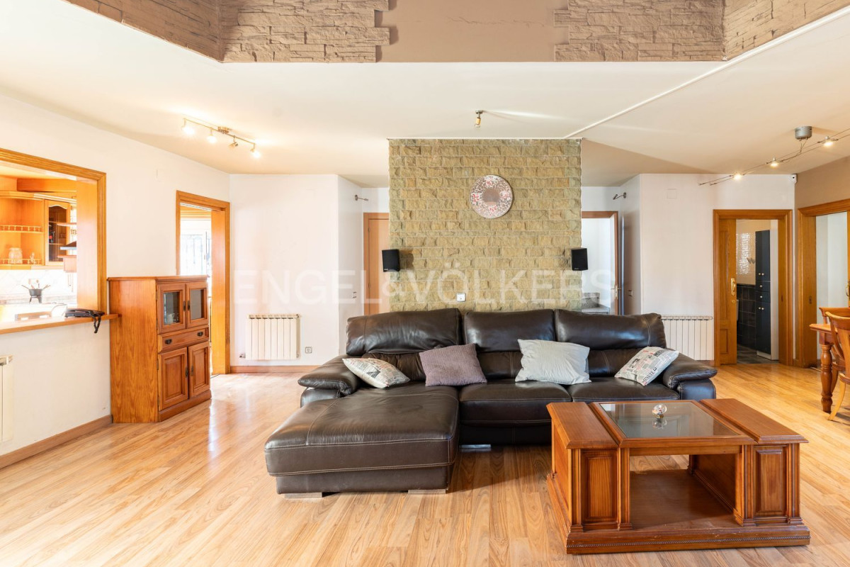 Venta de chalet independiente en Terra Nostra - Font Pudenta, Montcada i Reixac
 photo 4