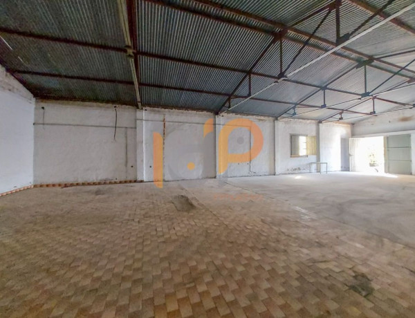 Local en venta en Alcontar photo 3