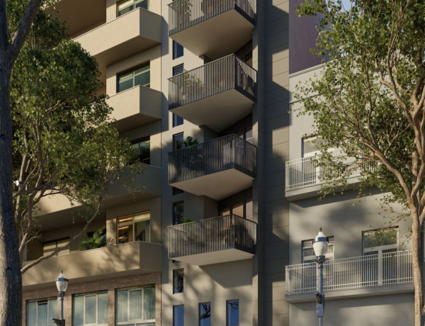 Piso en venta en Avenida Alfons XIII, 8, Badalona thumbnail 2
