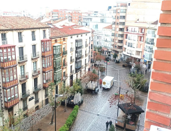 Apartment for sale in Calle Bretón de los Herreros, 33, Logroño thumbnail 1