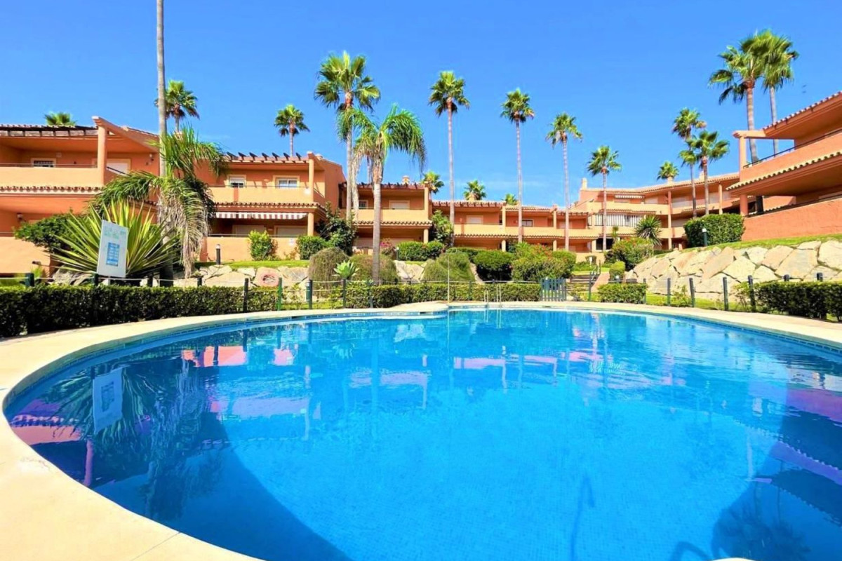 Sale of apartment in N-340, Estepona
photo 5