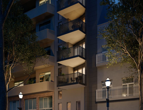 Piso en venta en Avenida Alfons XIII, 8, Badalona photo 1