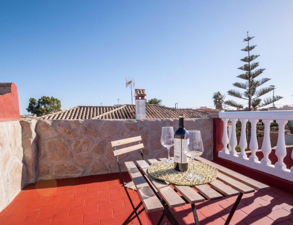 Коттедж на продажу в  Los Gallos - La Coquina , Chiclana de la Frontera photo 1