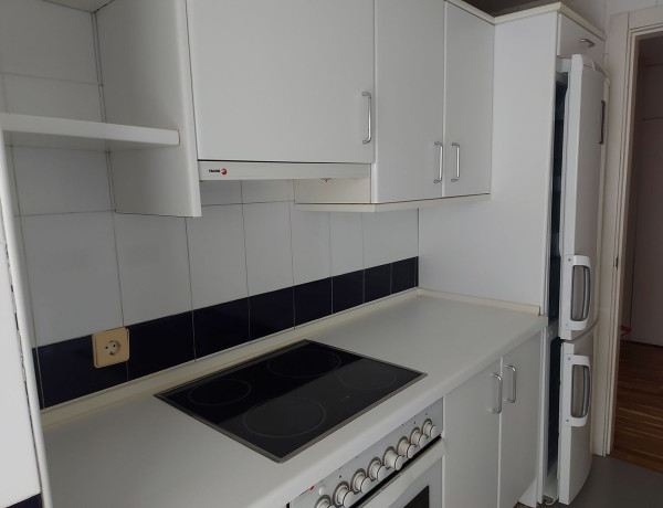 Продажа квартиры в  Calle Juan de Padilla, 4, Burgos photo 4