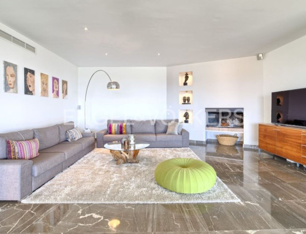 Chalet independiente en venta en Calle Groucho Marx, Benahavís thumbnail 2