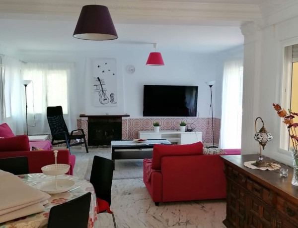 Detached villa for sale in  Calle Motril s/n, Benalmádena photo 4