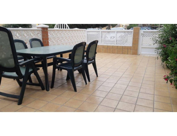 Bajo en venta en Calle Utrillo , Cartagena thumbnail 2