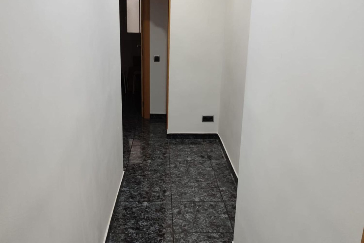 Sale of apartment in Paseo Comte de Vilardaga, 1, Sant Feliu de Llobregat
 photo 3