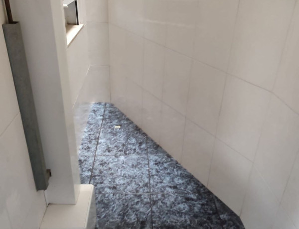 Apartment for sale in  Paseo Comte de Vilardaga, 1, Sant Feliu de Llobregat photo 4